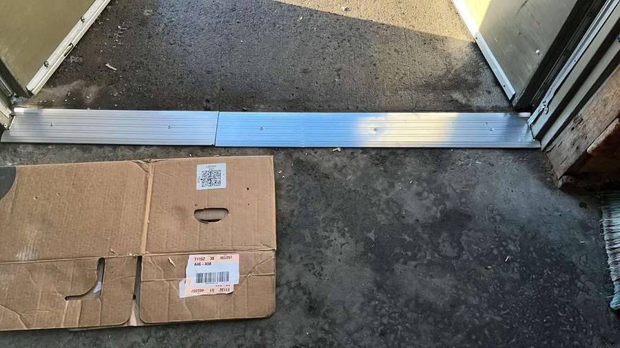automatic door track repair 01