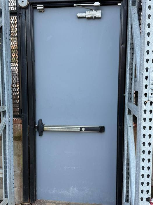commercial entry glass door 03