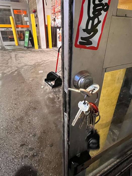 overhead door closer install 01