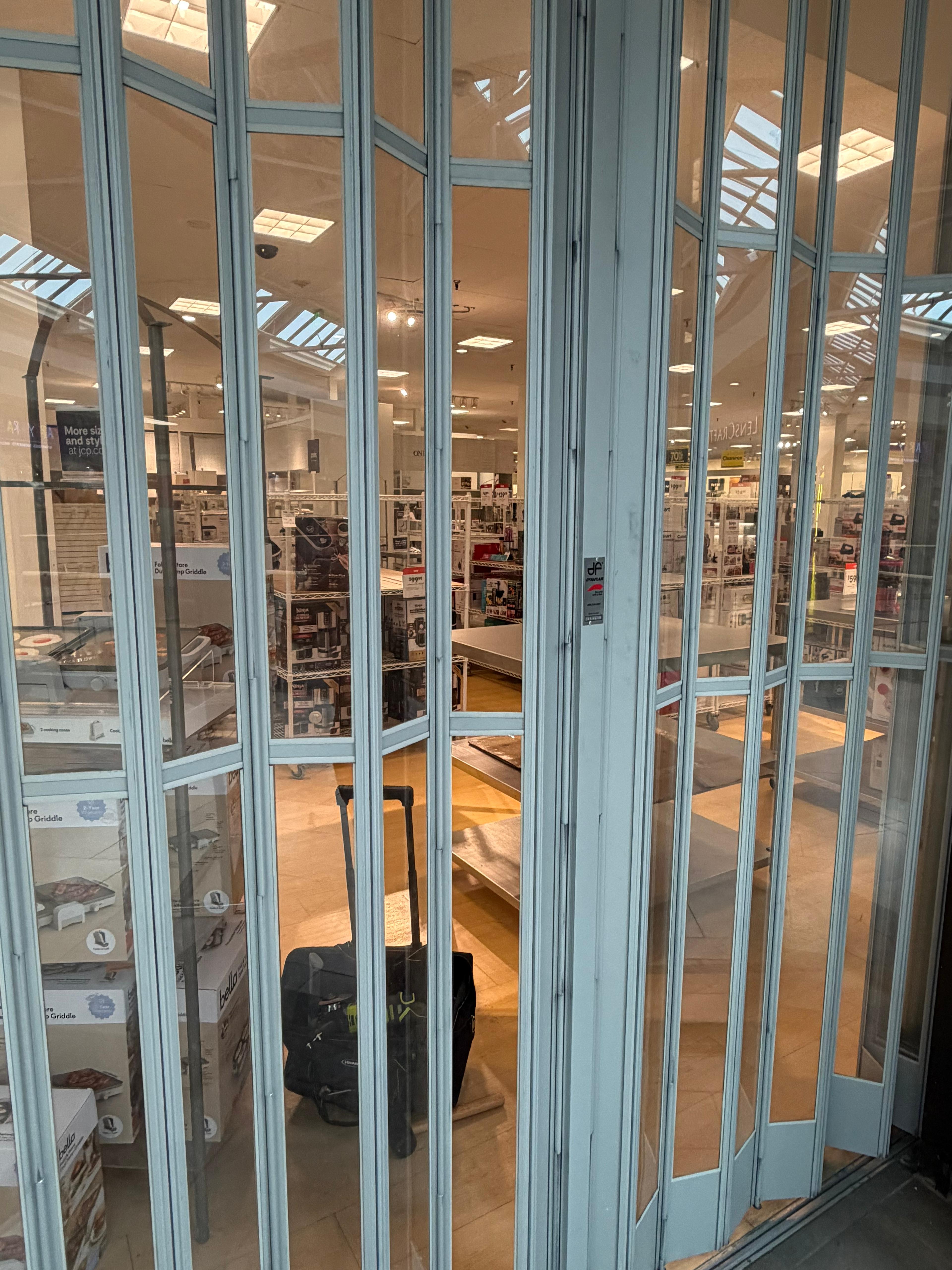 storefront window glass replacement